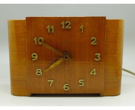 A Siemens electric mantel clock