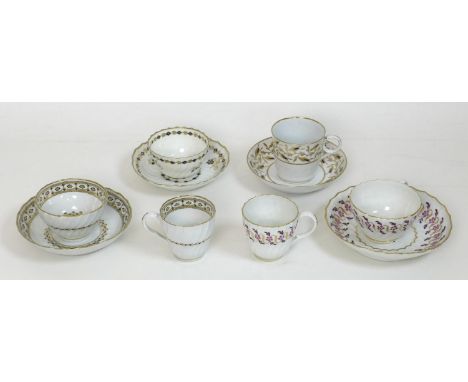 A group of late 18th / early 19th century Worcester porcelain tea cup sets, comprising a Flight tea bowl and saucer, a Flight