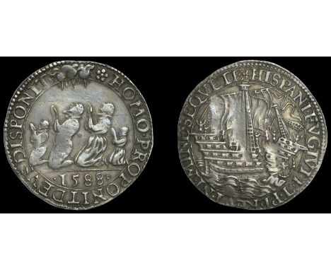 Defeat of the Spanish Armada, 1588, a silver jeton, four people kneeling left in prayer, rev. ship breaking up, 29mm, 5.90g/6