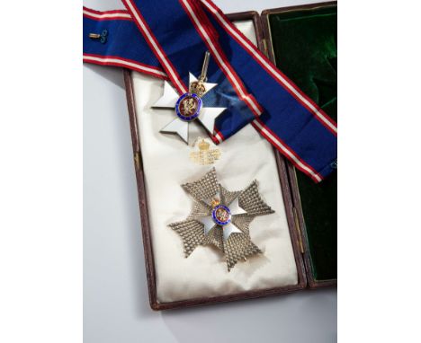 Königlicher Victoria-Orden, Kommandeurkreuz 1. Klasse und Bruststern, gestiftet 1896. Kreuz Silber vergoldet und emailliert, 