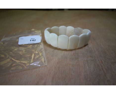 Mother of pearl bracelet
