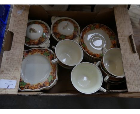A 20th Century 'Autumn Leaf' pattern part tea service. 