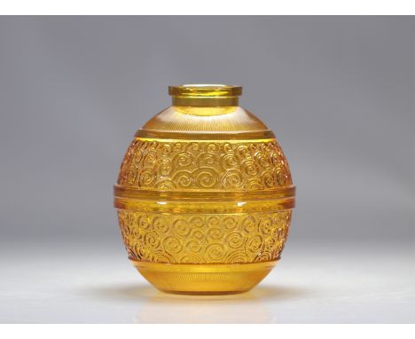 Val Saint Lambert Art Deco Vase "Mimosa" Luxval - Weight: 1.49 kg - Shipping available - Region: Belgique - Sizes: H 200 MM D