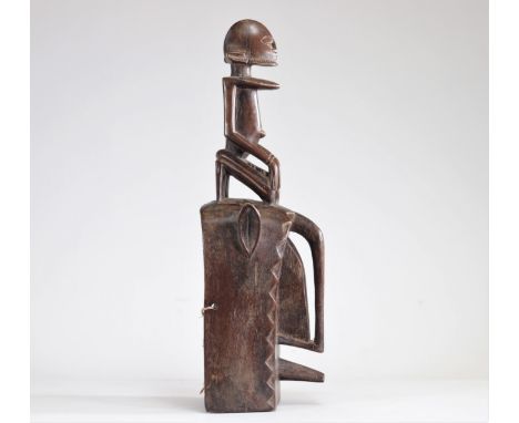 Dogon carved wooden mask from Mali - Weight: 1.05 kg - Shipping available - Region: Afrique - Sizes: H 550 mm x L 200 mm - At