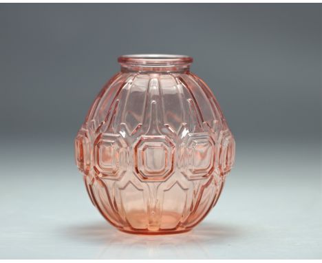 Val Saint Lambert Art Deco Vase "Concordia" Luxval - Weight: 360 g - Shipping available - Region: Belgique - Sizes: H 130 MM 