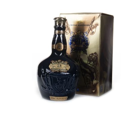 ROYAL SALUTE 21 YEARS OLD - SAPPHIRE FLAGON Blended Scotch Whisky 70cl, 40% volume, in cloth bag and carton.