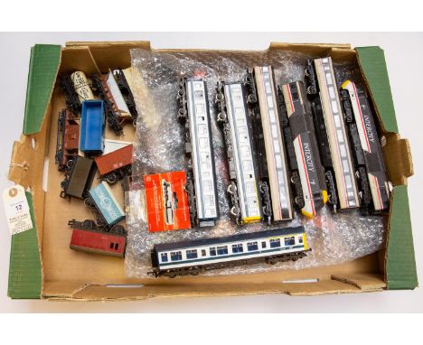 A quantity of OO gauge Railway. Most by Hornby, 4-car diesel Intercity set comprising power car and un-powered car plus two i