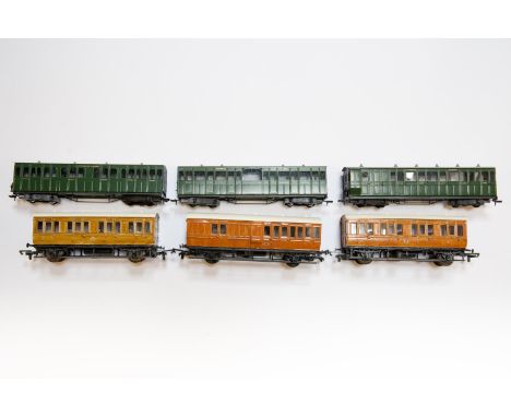 6 kit built passenger coaches. 3 unusual 009 (N gauge) Southern Railway bogie coaches for the Lynton &amp; Barnstaple Railway