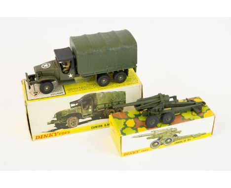 2 French Dinky Military. Camion G.M.C. Militaire Bache (809). In U.S. Army olive green livery, with driver and rear plastic t
