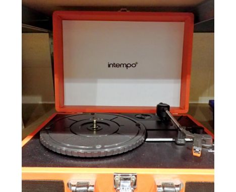 Intempo red briefcase record player with bluetooth, working. All electrical items in this lot have been PAT tested for safety