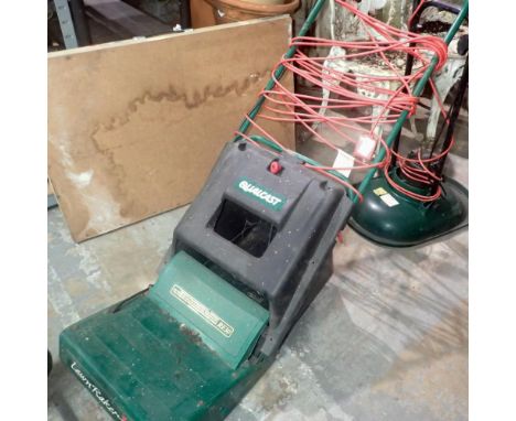 Qualcast RE30 lawn raker. All electrical items in this lot have been PAT tested for safety and have passed. This does not con