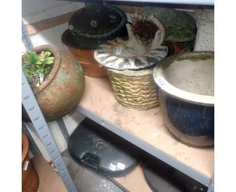 Ten garden ornaments to include planters and bird feeder. Not available for in-house P&amp;P 