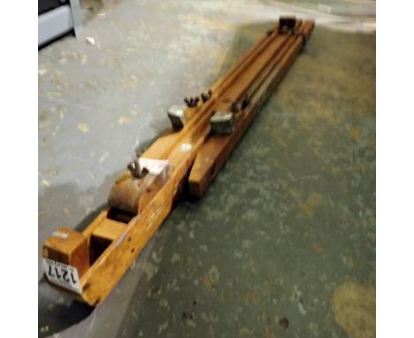 Windsor and Newton folding artist easel. Not available for in-house P&amp;P 