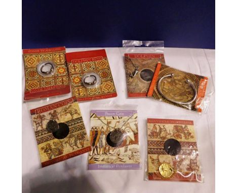 Quantity of historical reproduction pendants. UK P&amp;P Group 1 (£16+VAT for the first lot and £2+VAT for subsequent lots)&n