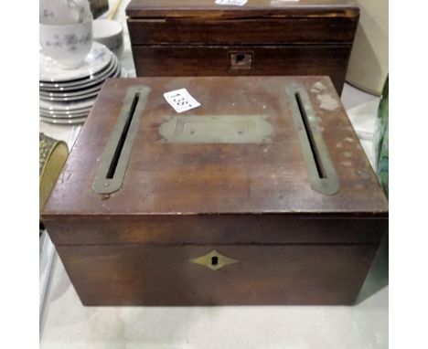 Vintage wooden box, casket with brass fitting, 25 x 20 x 12 cm. Not available for in-house P&amp;P