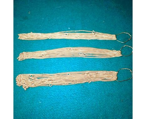 Quantity of gold plated neck chains (approximately 40). UK P&amp;P Group 1 (£16+VAT for the first lot and £2+VAT for subseque