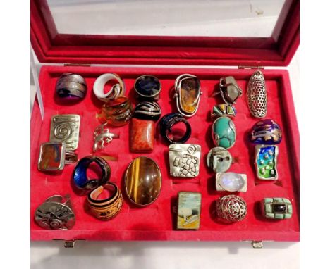 Display case with costume jewellery rings, silver examples included. UK P&amp;P Group 2 (£20+VAT for the first lot and £4+VAT