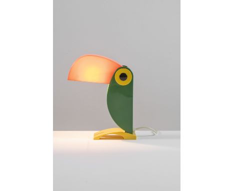 ENEA FERRARI (1908-1980)Lampe de table ToucanCirca 1970PlastiqueTafellamp 'Toucan'Omstreeks 1970KunststofA 'Toucan' table lam