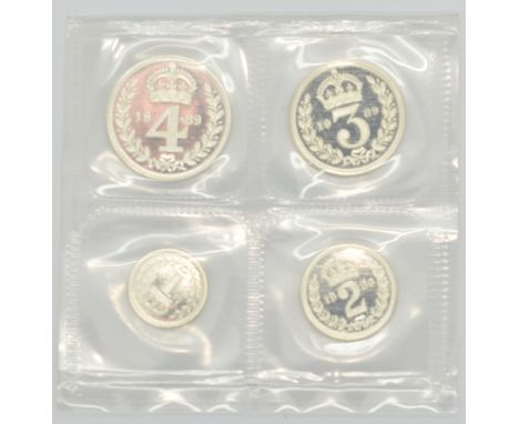 1989 Queen Elizabeth II Maundy set, first bust