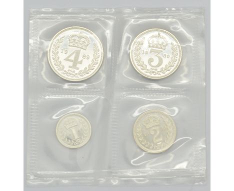 1989 Queen Elizabeth II Maundy set, first bust