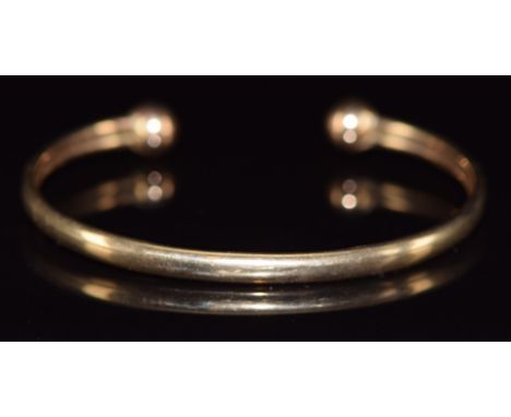A 9ct gold bangle, 6g&nbsp;