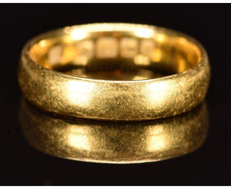 A 22ct gold wedding band / ring, Birmingham 1914, 5.3g, size M