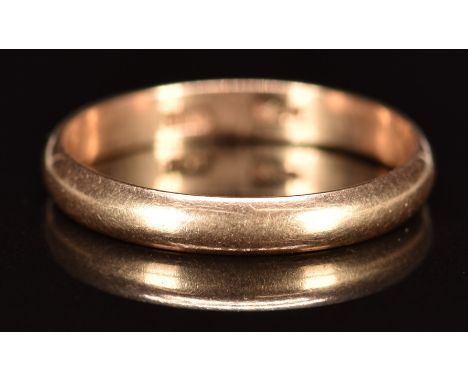 A 14k gold wedding band / ring, 2.5g, size R/S