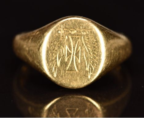 An 18ct gold signet ring, 6.6g, size J