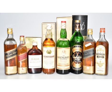 Collection of whisky including single malt Auchentoshan 75cl 70% vol, Glenlivet (leakage) 1ltr 75% proof, Glenfiddich, Old Bu