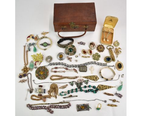 A collection of vintage brooches including Miracle, Exquisite, Hollywood and Victorian/ Edwardian rolled gold, mother of pear