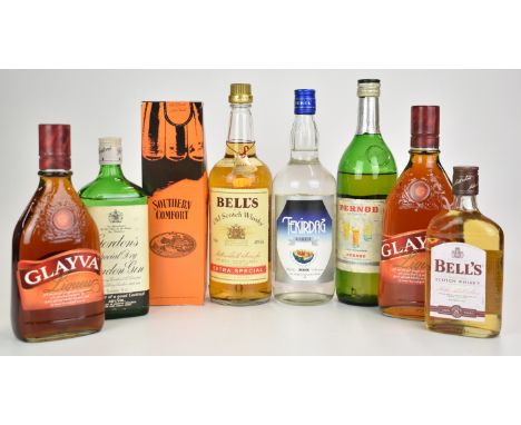 Spirits and liqueurs including Gordon's Gin 75cl, 40% vol, Bell's Whisky, 1ltr, 40% vol, boxed Southern Comfort 'The Grand', 