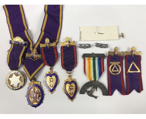 Masonic jewels including a Royal Ark Mariners breast jewel, and Independent Order of Oddfellows silver-gilt jewels etc, toget