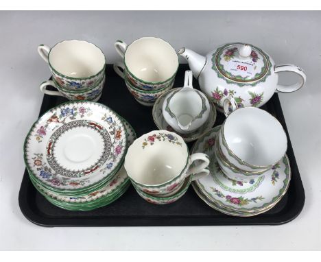 A Grosvenor China Nansing pattern tea service together with Spode Chinese Rose pattern tea wares 