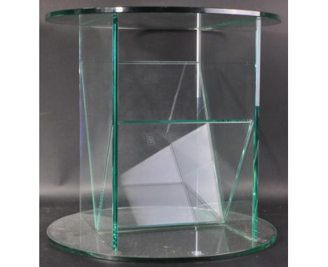 Greenapple Co - A contemporary high-end designer side table / lamp table having a circular glass top and bottom with the cent