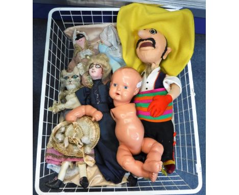A VINTAGE FELT "MEXICAN" DOLL and similar Vintage dolls