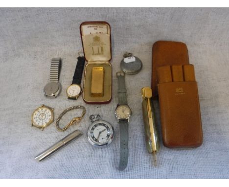 TUDOR: A GENTLEMAN'S WHITE METAL WRISTWATCH, the dial with Arabic numerals and sweep seconds hand, inscribed 'Tudor Oyster', 