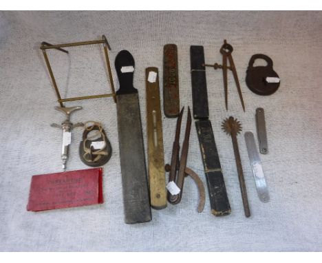 A COLLECTION OF VINTAGE TOOLS including a Union padlock