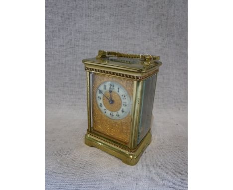 A LATE VICTORIAN BRASS CASED CARRIAGE CLOCK, 12.5 cm high