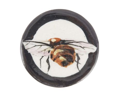  WEMYSS WARE 'BEE' BUTTON glazed earthenware, impressed maker’s mark WEMYSS 3.2cm diameter Provenance: The George Bellamy Col