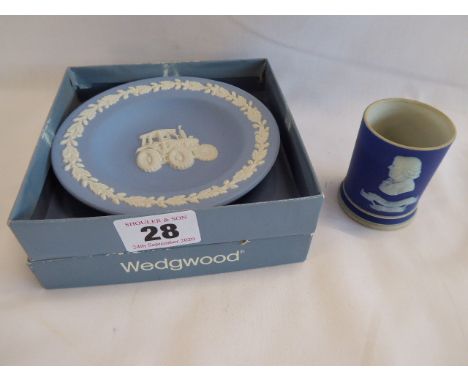 Wedgwood blue Jasper tractor pin dish and dark blue 'Museum 1906' toothpick holder (2) 