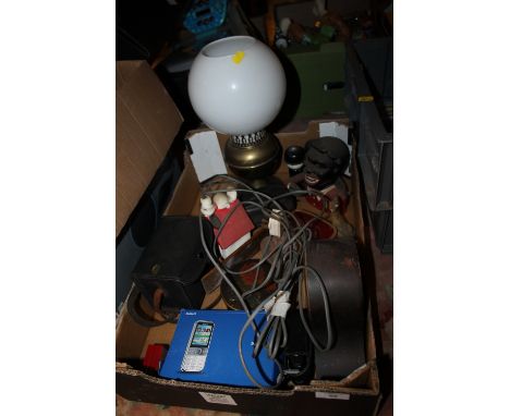A TRAY OF COLLECTABLES, OIL LAMP ETC