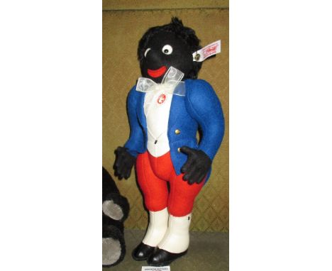 A Boxed Steiff Collectors Figure, 'Golly'.