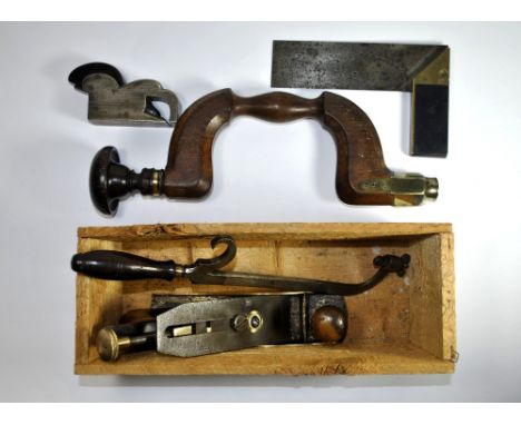 A small quantity of vintage woodworking tools including an H. Slater bull nose plane.