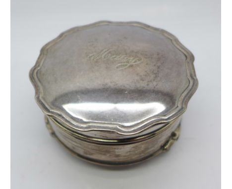 A silver trinket box marked Mary, 101g gross weight