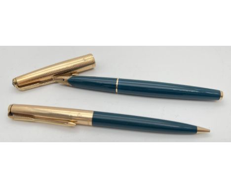 A vintage Parker fountain pen &amp; mechanical pencil set with 12ct Rolled Gold caps. Teal coloured body, fountain pen with 1
