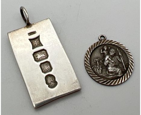 2 vintage hallmarked silver pendants. A 1977 Jubilee ingot pendant, hallmarked to front (approx. 4cm drop and weighs 14.3g) t