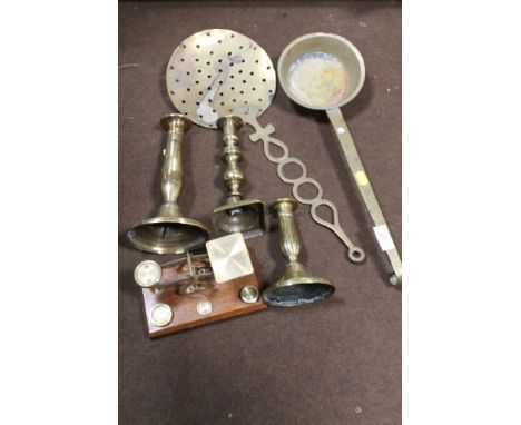 A SELECTION OF ANTIQUE BRASSWARE PLUS POSTAL SCALES