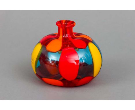 F. M. BALLARIN (Murano) Glasvase Italien, 20. Jahrhundert, farbig, transparentes Glas mit opak bunten Felder-Einschmelzungen,