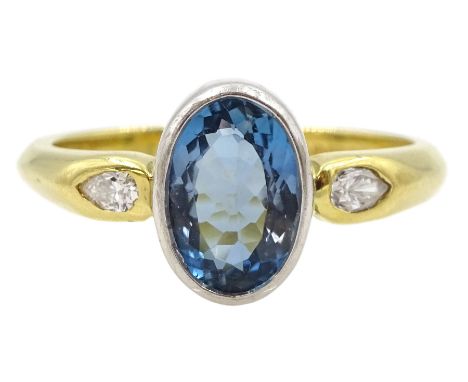 18ct gold three stone oval aquamarine and pear shaped diamond ring, hallmarked, aquamarine approx 1.10 caratCondition Report: