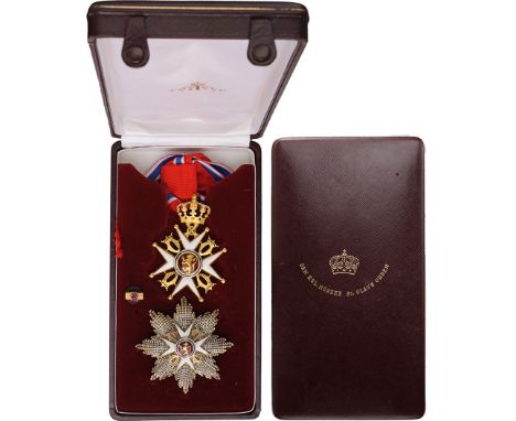 Grand Cross Set, Civil Division, 2nd Type, instituted in 1847. Sash Badge,88x63 mm, GOLD, ca. 35 g., both sides enameled, bot